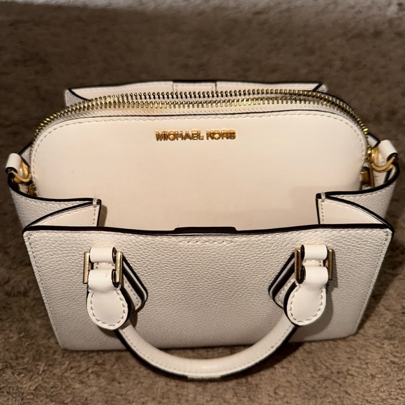 Michael Kors White Leather Handbag - Picture 3 of 10